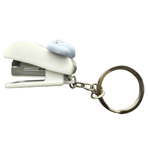 Mini engrapadora en colores surtidos. Diseño compacto y colorido ideal para llevar a la escuela o en el bolso. Compatible con grapas estándar. Liviana y práctica.