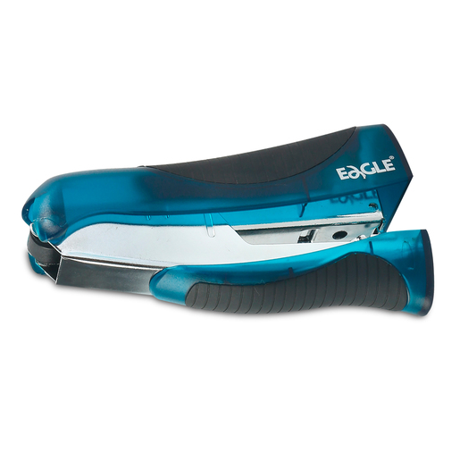 Engrapadora Eagle de media tira para grapas estándar (24/6 - 26/6), capacidad de 20 hojas. Modelo clásico con construcción metálica duradera. Compatible con grapas estándar. Mecanismo preciso.